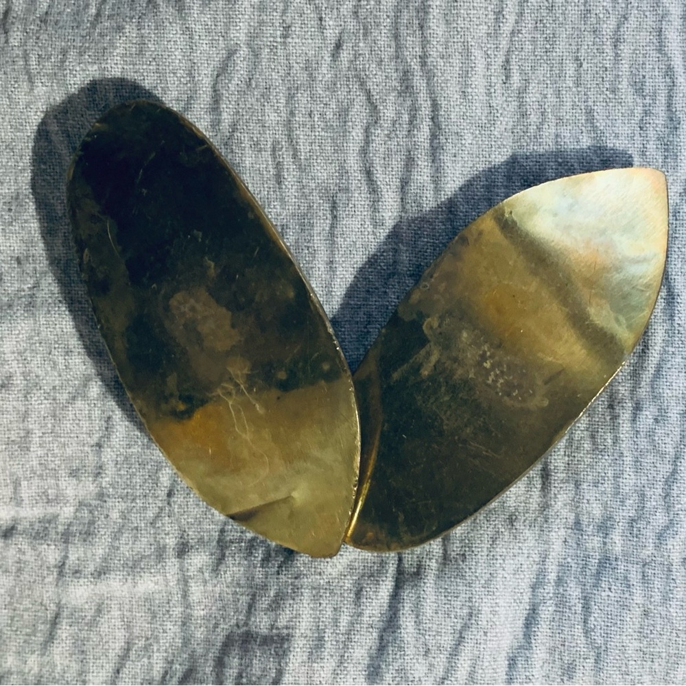 Brass Egyptian Mini Slipper Ashtrays | Babouches Égyptiennes en Laiton - Picture 4 of 4